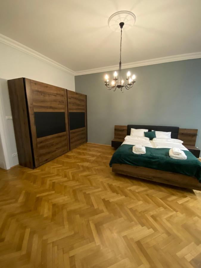 Dunin Majestic Residence 4 Krakow Exterior photo